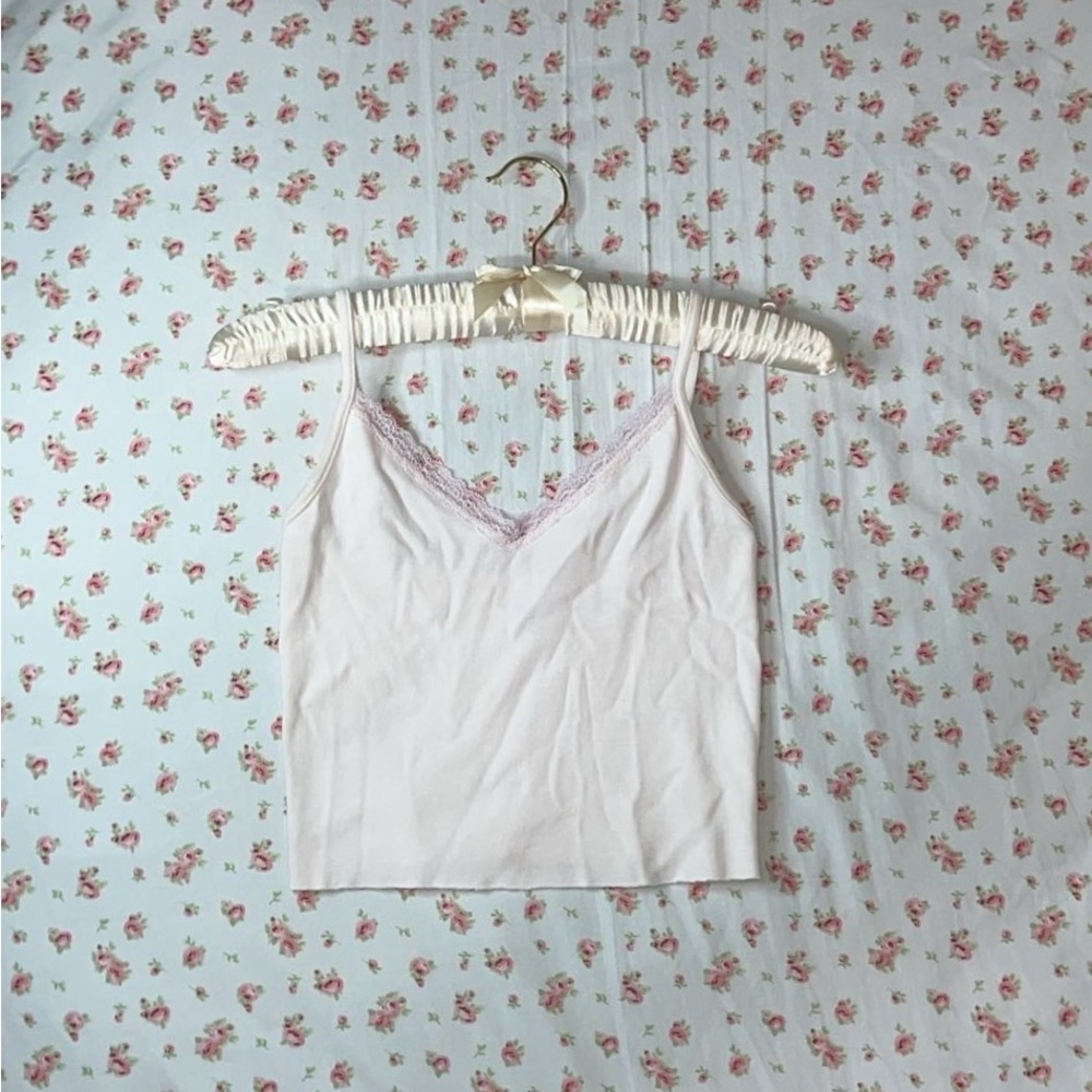 ♡ Brandy Melville Amara Cropped Tank ♡